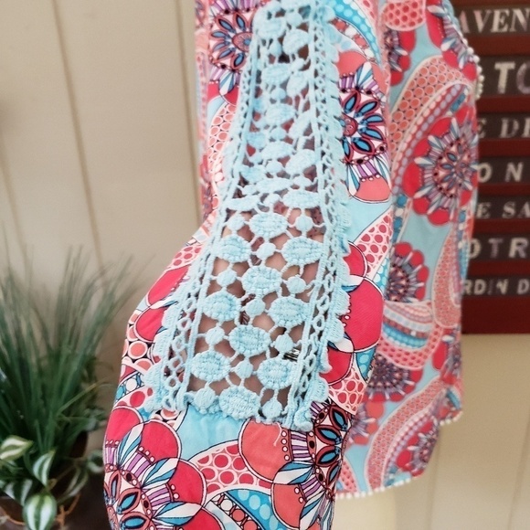 Crown & Ivy | XS embroidered sleeves & front panel - Picture 3 of 10